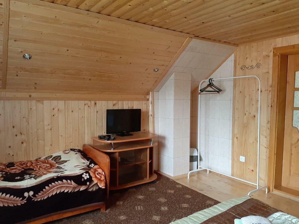 Котедж "Барвінок" Verkhovyna Esterno foto